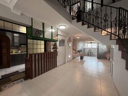 Blk 221 Bukit Batok East Avenue 3 (Bukit Batok), HDB Executive #470419371